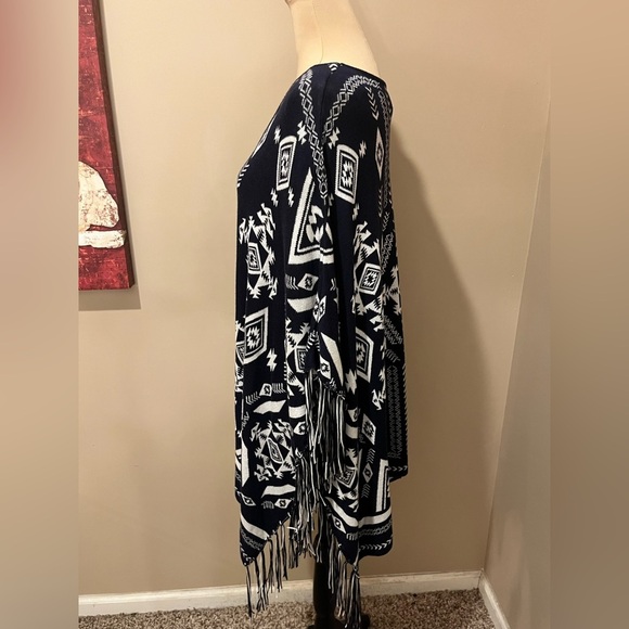 H&M Divided Navy and White Native Design Fringe Poncho, size Small - Picture 3 of 7